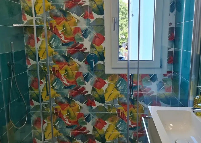With Private Jacuzzi Vila San Mauro Mare