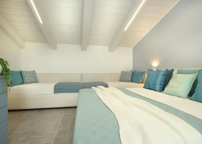Vila With Private Jacuzzi *