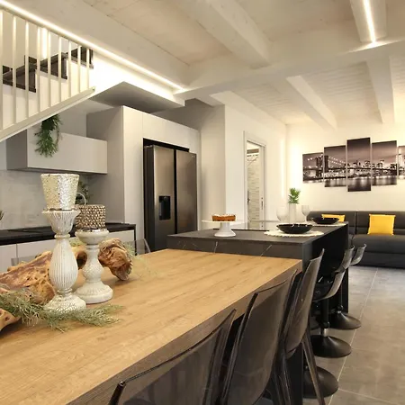 Villa With Private Jacuzzi San Mauro Mare
