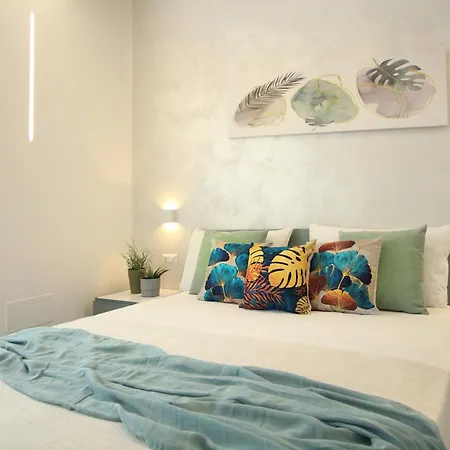 With Private Jacuzzi *