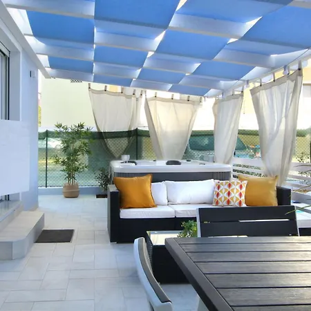 With Private Jacuzzi *