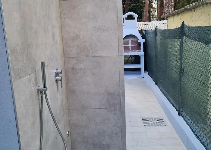 Villa With Private Jacuzzi San Mauro Mare