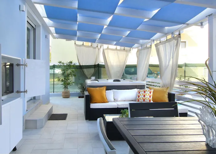 With Private Jacuzzi *