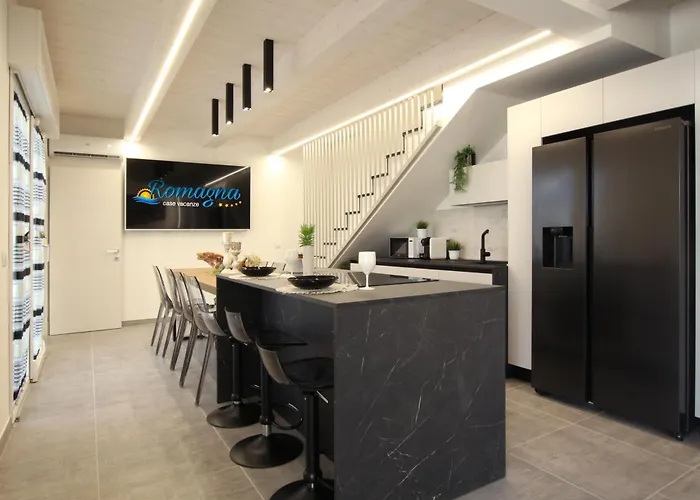 With Private Jacuzzi Villa San Mauro Mare